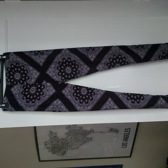 Viv Collection women's high waisted print leggings - Picture 5 of 13